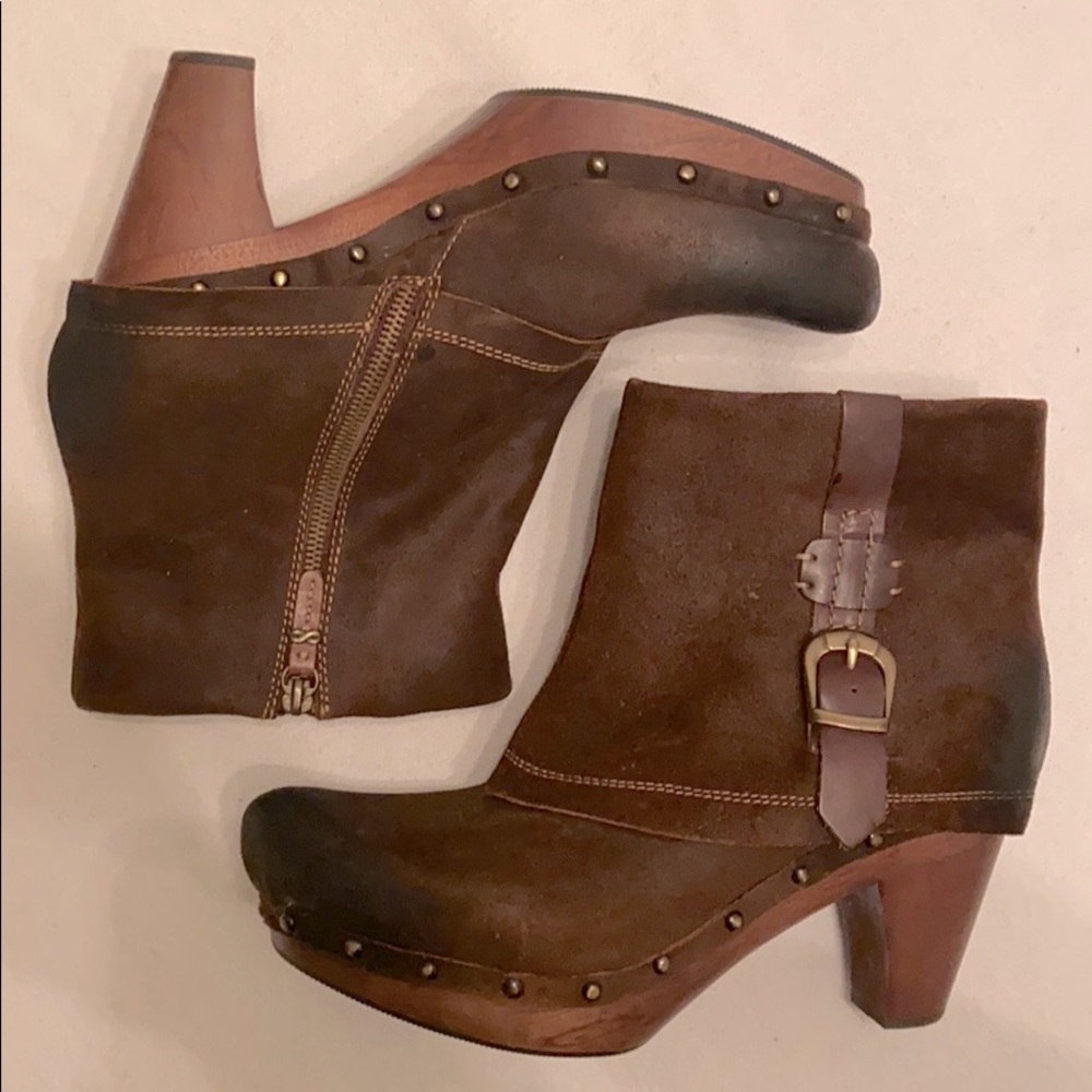 Earthie Size 10 Brown Nubuck Leather Ankle Boot